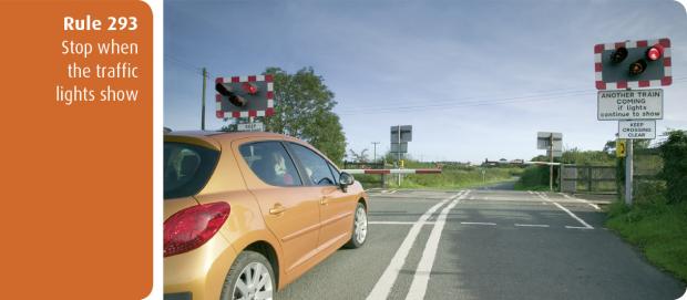 Highway Code for Northern Ireland rule 293 - stop when the traffic lights show
